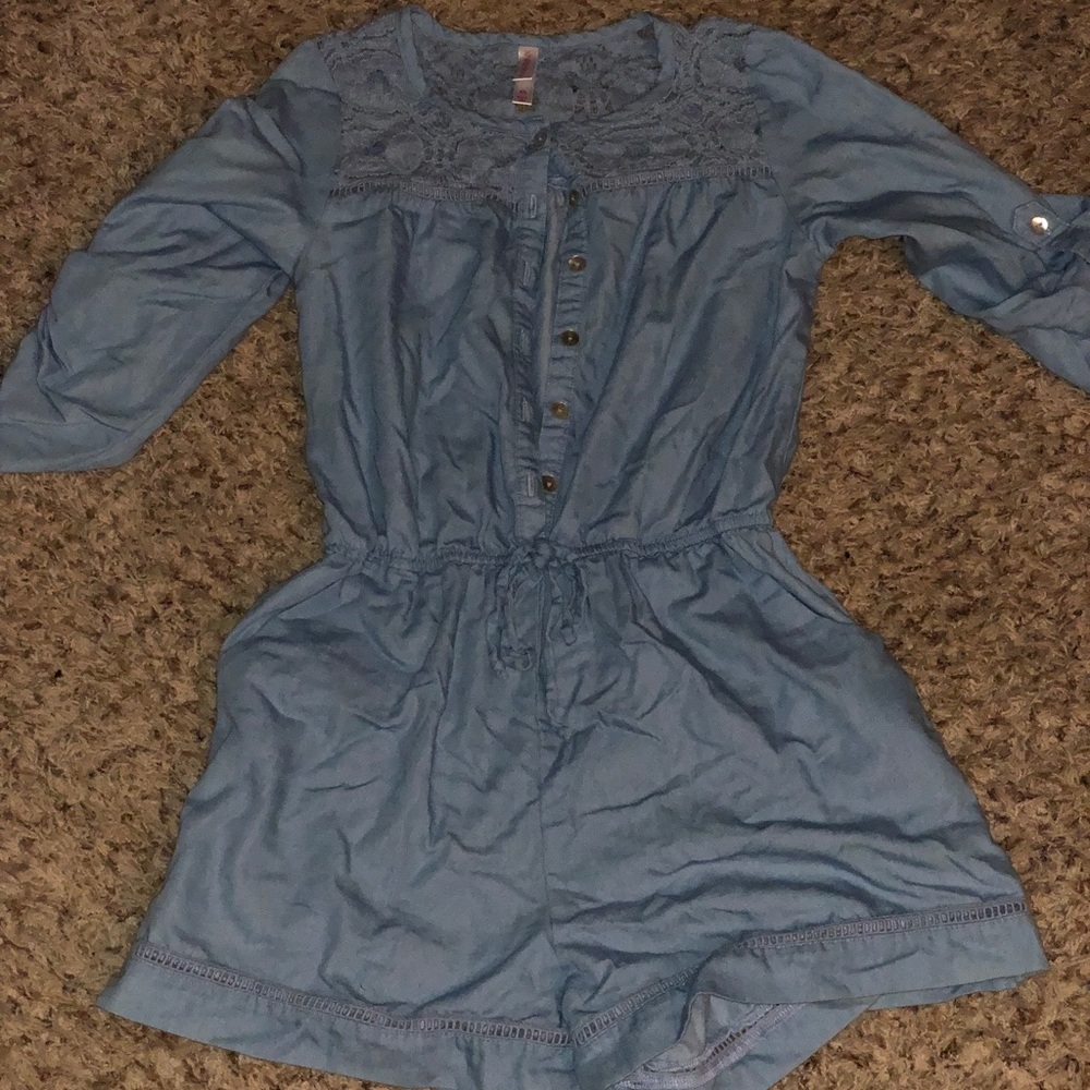 NEVER BEEN WORN